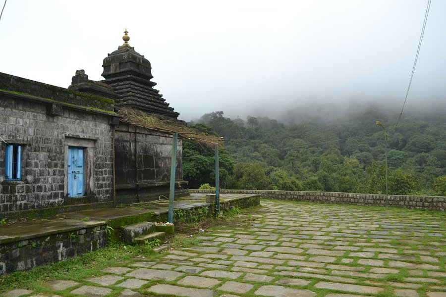 Sakaleshwara Swamy Temple